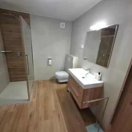 Serafina Apartment *